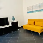 Cosy Flat With Sea View Balcony