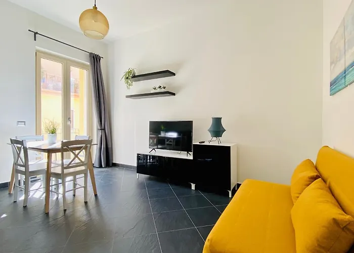 Cosy Flat With Sea View Balcony